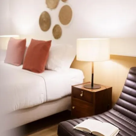 Apartman Charm With Patio