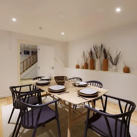 Apartman Charm With Patio *