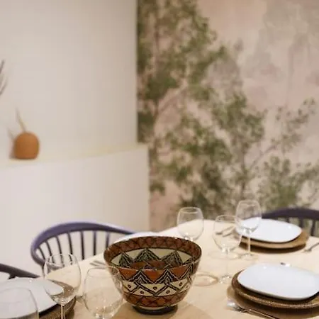 Apartment Charm With Patio Lisbon