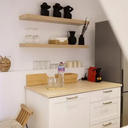 Apartment Charm With Patio