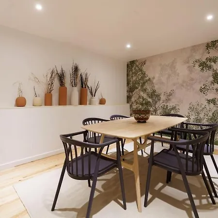 Apartment Charm With Patio