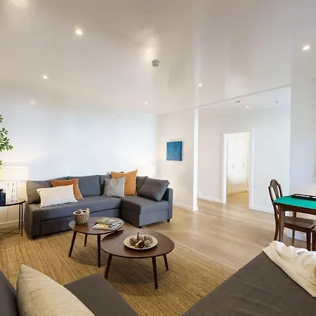 公寓 Charm With Patio